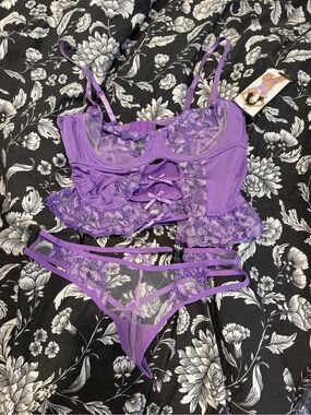 Popsi Lingerie Lavender Bustier Corset Thong Set